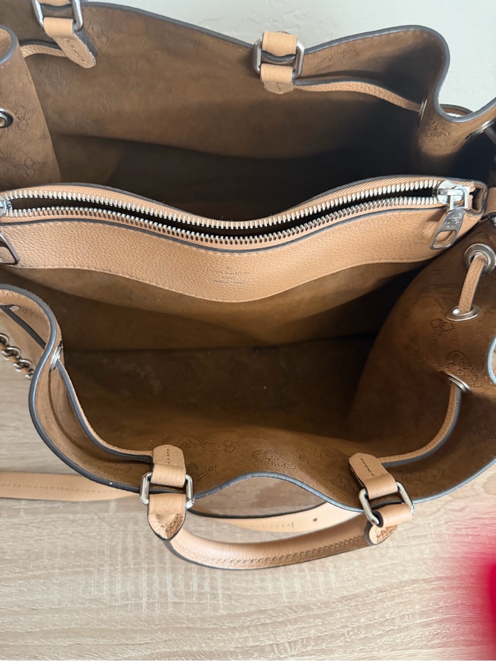 Louis Vuitton Bella Tote Mahina Arizona - Picture 4 of 9